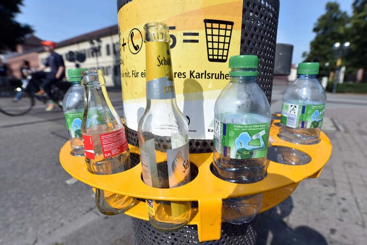 In anderen Städten wurden Pfandringe- und kisten bereits getestet - mit durchwachsenem Ergebnis.