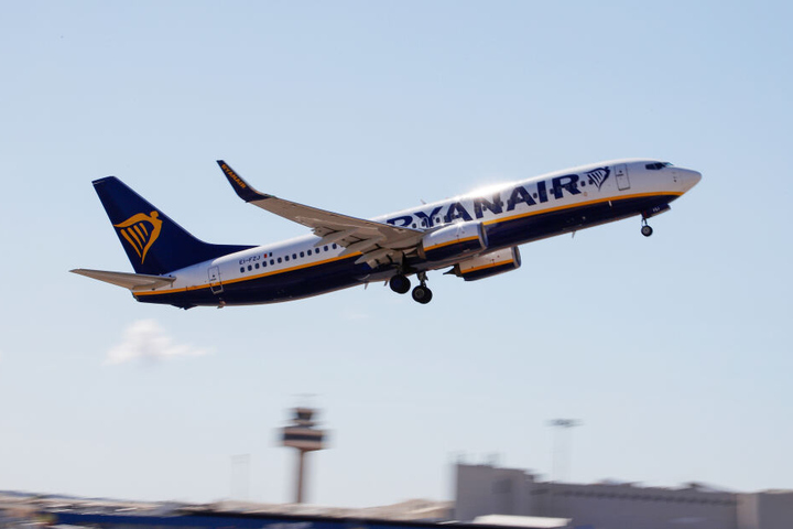 Bei Ryanair waren es etwa 152,4 Millionen beförderte Passagiere. (Symbolbild)