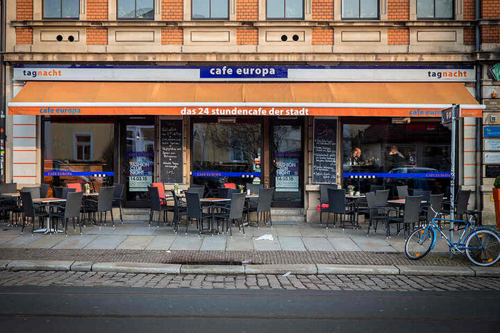 Das Café Europa zahlt pro Jahr etwa 3500 Euro, um rund um die Uhr öffnen zu dürfen.