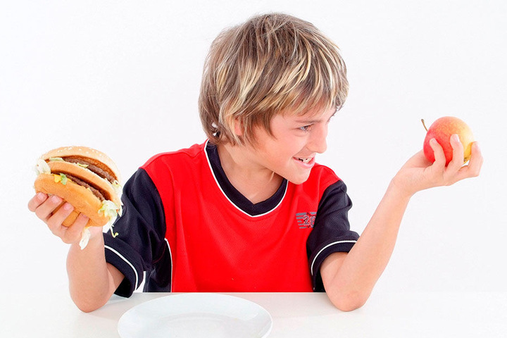 Obst oder Burger: Rund 3 500 Chemnitzer Kinder profitieren vom EU-Programm für gesunde Ernährung.