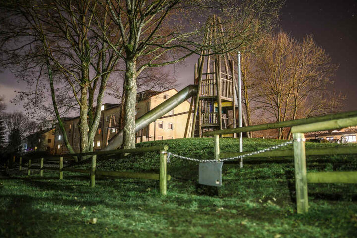 Der Junge hatte sich vom Spielplatz entfernt, wurde später leblos in der Rems gefunden.