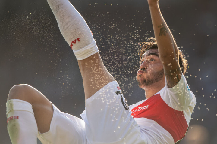 VfB-Stürmer Nicolas Gonzalez droht gegen Wehen Wiesbaden auszufallen.