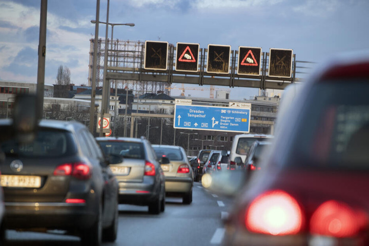 Stau auf der Stadtautobahn Berlin. (Symbolbild)