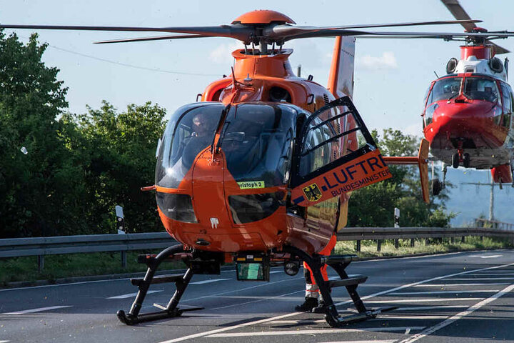 Zwei Rettungshubschrauber waren im Einsatz.