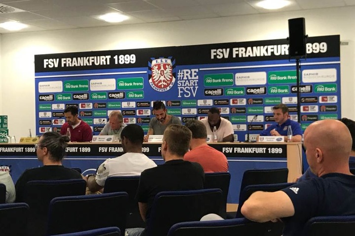 Schwierige Aufgabe: Die Jury notierte sich alle wichtigen Details, um eine Entscheidung treffen zu können.
