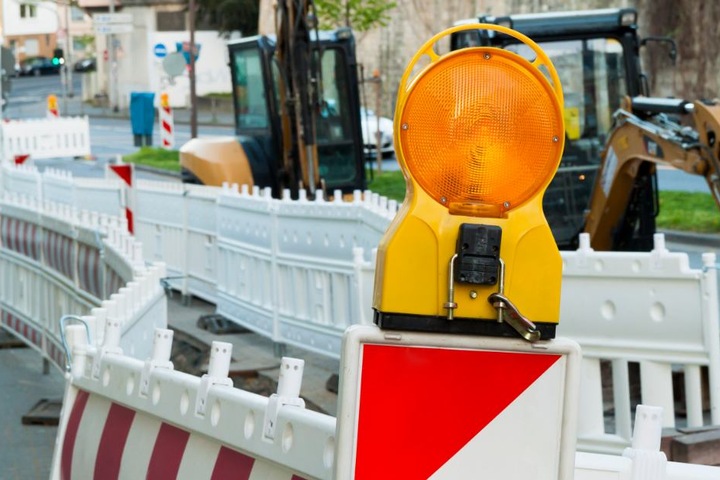Manche Straßen werden voll gesperrt. (Symbolbild)