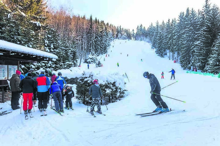 Klein, aber
fein: Der
Skihang
in Einsiedel
ist 200
Meter lang.