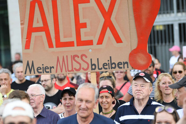 Zahlreiche Fans hatten für einen Verbleib von Alex Meier bei der Eintracht demonstriert.