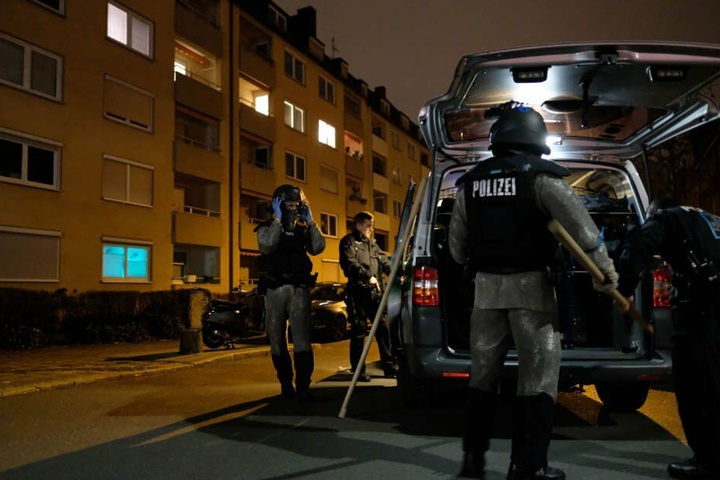 Nach den schrecklichen Angriffen auf drei Frauen mobilisierte die Polizei alle Kräfte. (Archivbild)