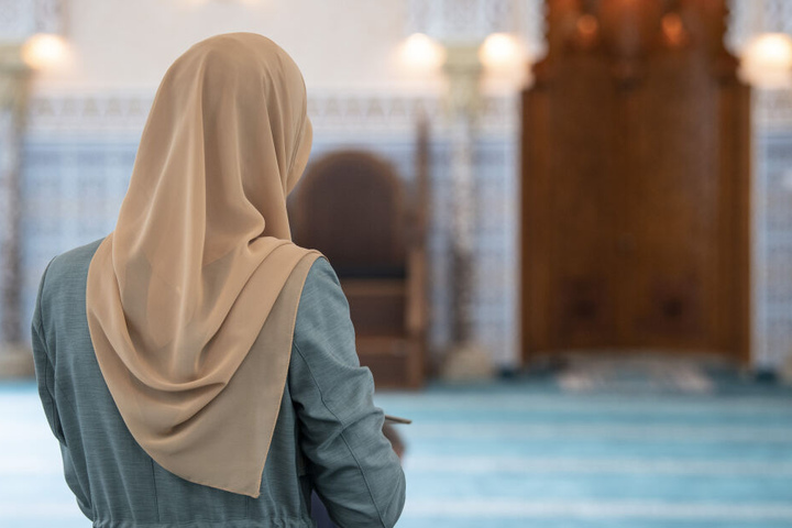 Rund ein Drittel der 160 Schüler an der Aschaffenburger Fröbel-Schule sind laut Aussage der Schulleitung muslimischen Glaubens (Symbolbild).