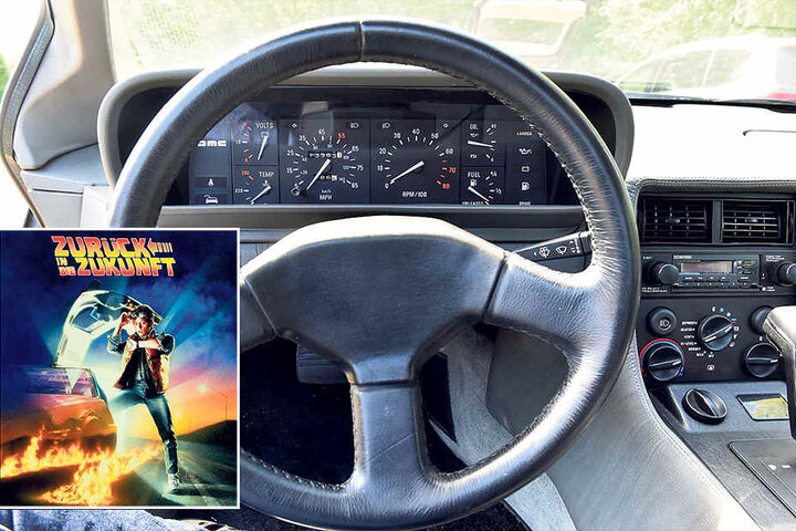 Die Tacho-Anzeige reicht nur bis 85 mph bzw. 140 km/h. Im Film musste der
DeLorean für einen Zeitsprung 88 mph (141,6 km/h) erreichen.