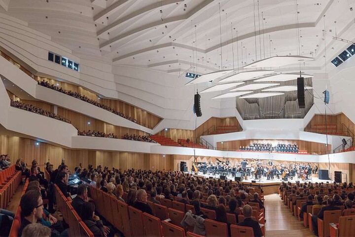 Zur Eröffnungsveranstaltung im Kulti spielt unter anderem die Dresdner Band „Woods of Birnam“.