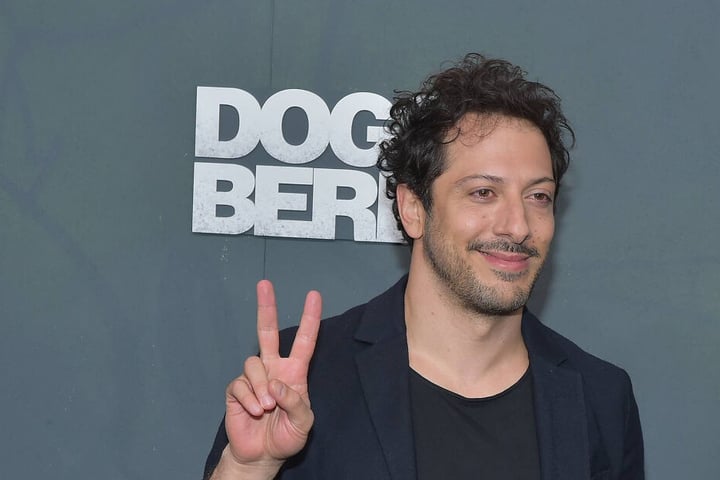 Fahri Yardim (38) bei der Weltpremiere des Films am Roten Teppich.