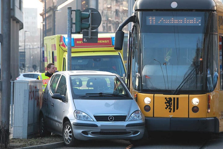 Nahe der Haltestelle Prager Straße in Dresden kam es zum Unfall.