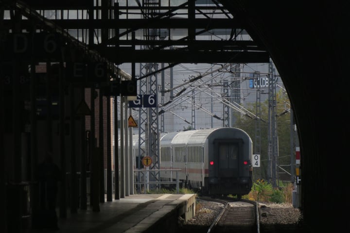 Die neuen Züge fahren bis nach Kassel. (Symbolbild)