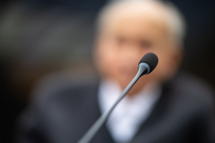 Der 94-Jährige bestreitet die Gräueltaten im Konzentrationslager Danzig.