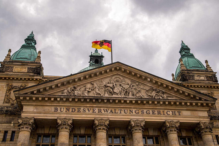 Das Bundesverwaltungsgericht zog 2002 von Berlin nach Leipzig. Auch der 5. Strafsenat des Bundesgerichtshofs (BGH) ist bereits in der Messestadt beheimatet.