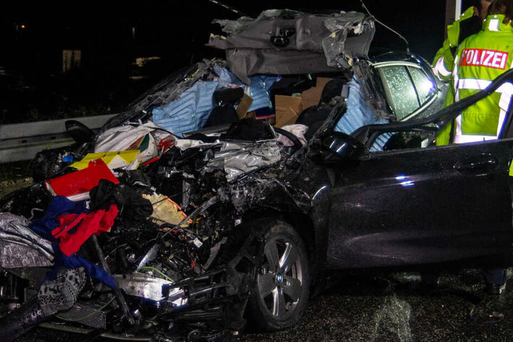 Der Fahrer des Wagens hatte keine Überlebenschance.
