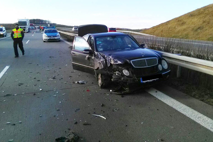 Kurz davor gab es einen zweiten Unfall mit zwei Autos.