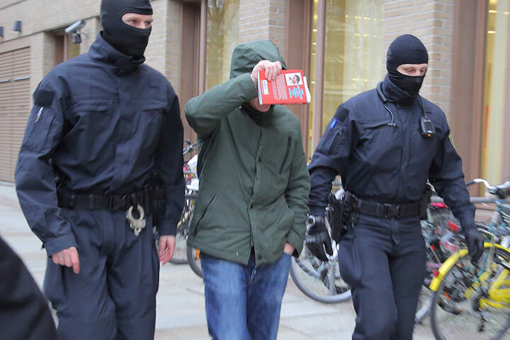 Florian N. (26) soll in Connewitz mitrandaliert haben.