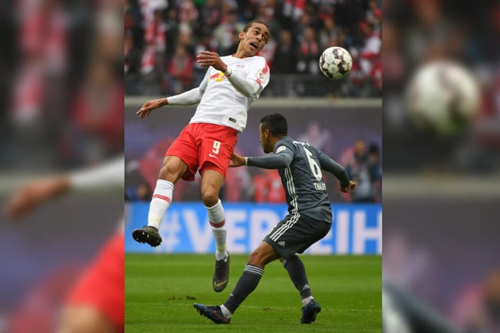 Thiago musste aufgrund einer Verletzung in der 81. Minute ausgewechselt werden.