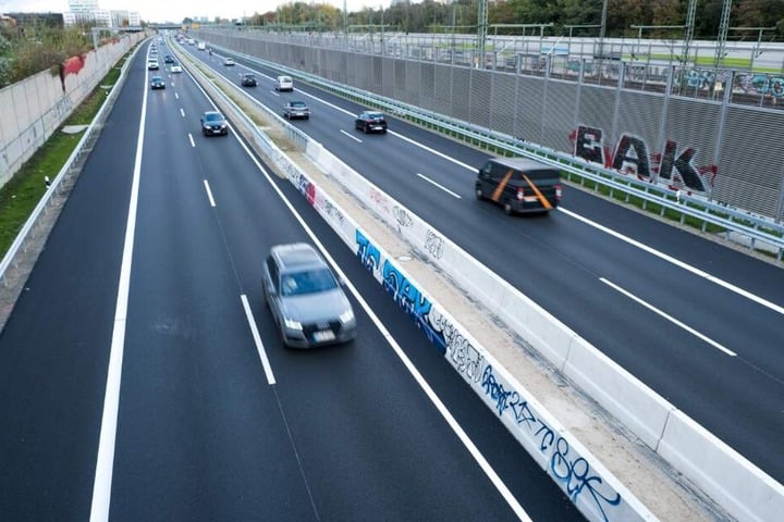 Der Mann war auf der Autobahn als Geisterfahrer unterwegs. (Symbolbild)