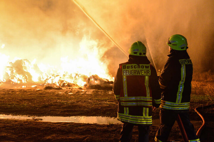 Der Einsatz der Feuerwehr wird noch mehrere Tage dauern.