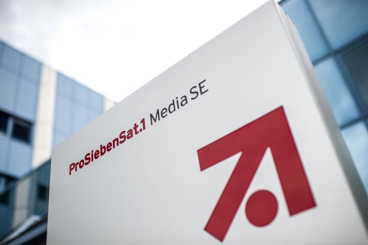 Sat.1 sitzt mit ProSieben zusammen in Unterföhring bei München. (Archivbild)