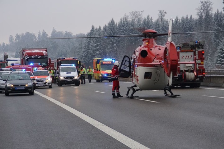 Auch ein Rettungshubschrauber war im Einsatz.