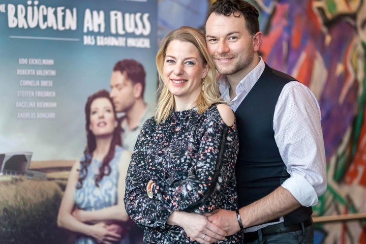In den Hauptrollen: Maike Switzer (41) als Francesca und Christian Alexander Müller (36) als Robert Kincaid.