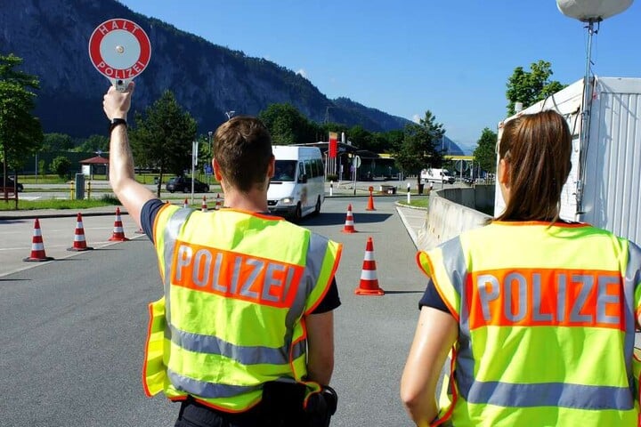 An der deutsch-österreichischen Grenze werden die meisten Schleuser festgenommen.