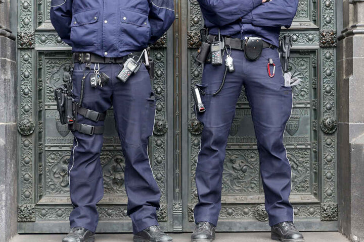 Der Kölner Dom war am Freitagmorgen für ca. drei Stunden gesperrt. Gegen 12 Uhr wurde er wieder geöffnet.