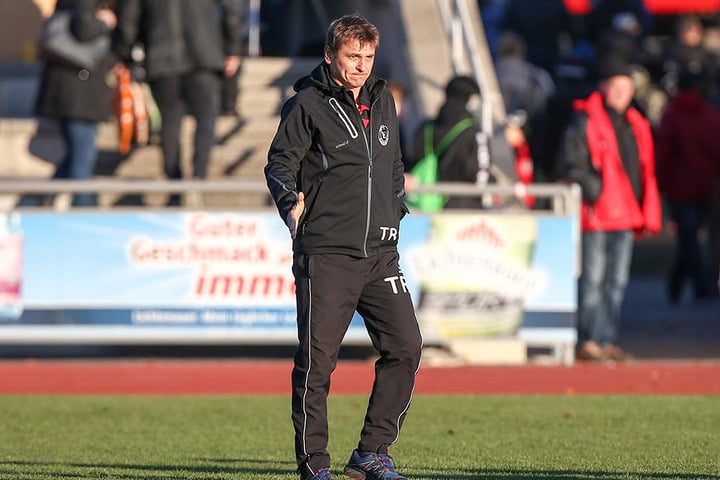 Einheit-Coach Frank Rietschel gratulierte den Gästen sportlich fair.