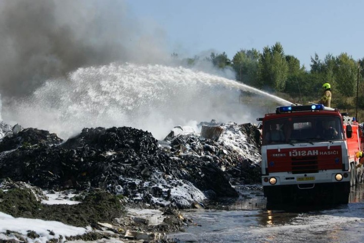 Das Feuer hatte sich auf einer Fläche von etwa einem Hektar ausgebreitet.