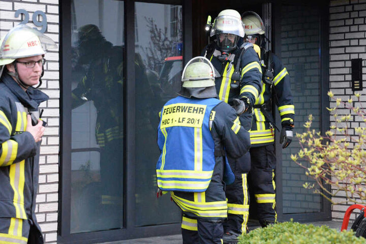 Die Einsatzkräfte entdeckten schnell, dass die Elektroverteilung brannte und nicht die Gasheizung.