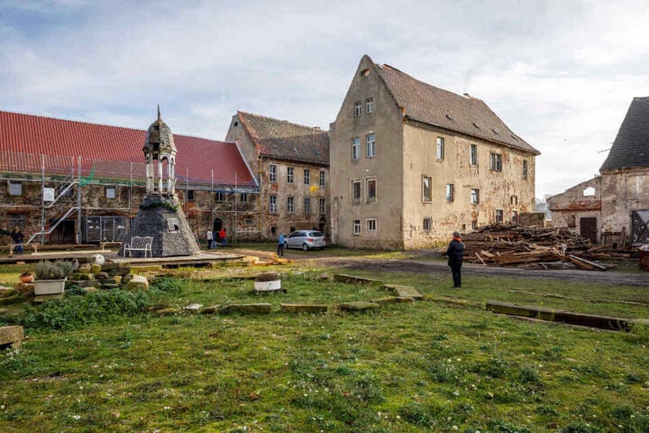Schloss Promnitz ist seit Jahren dem Verfall preisgegeben. Jetzt soll der Herrensitz gerettet werden.