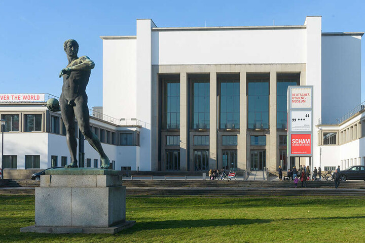 Das Deutsche Hygiene-Museum am Lingnerplatz.
