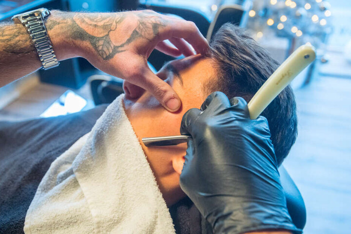 Im ersten Barbershop des Erzgebirges spielt Bartpflege eine wichtige Rolle.