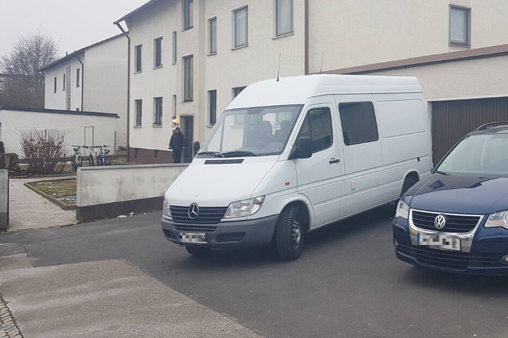 Die alarmierten Rettungskräfte konnten das Leben der 22 Jahre alten Frau nicht mehr retten.