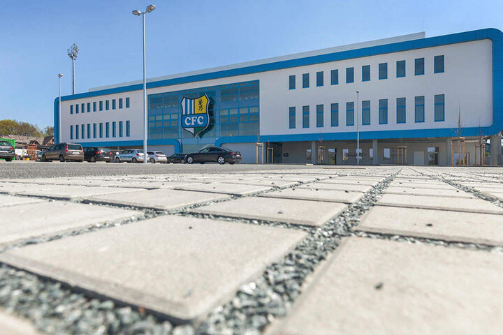 Im Streit geht es um die Pachtforderungen der Stadt für das Stadion.