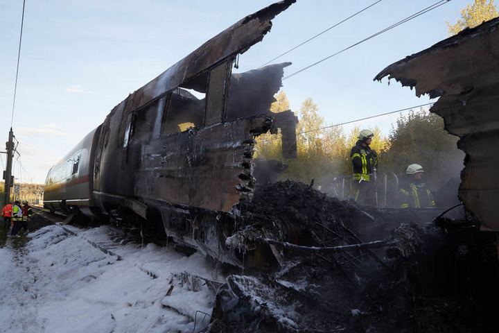 Das Feuer zerstörte den letzten Zugteil komplett.
