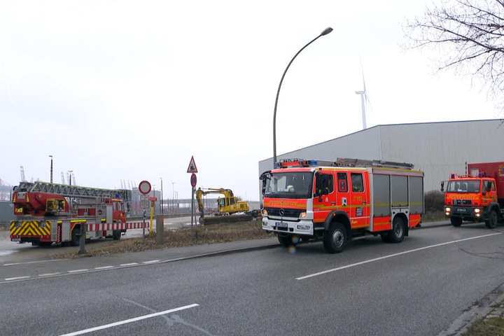 Die Feuerwehr war mit zahlreichen Einsatzkräften vor Ort.