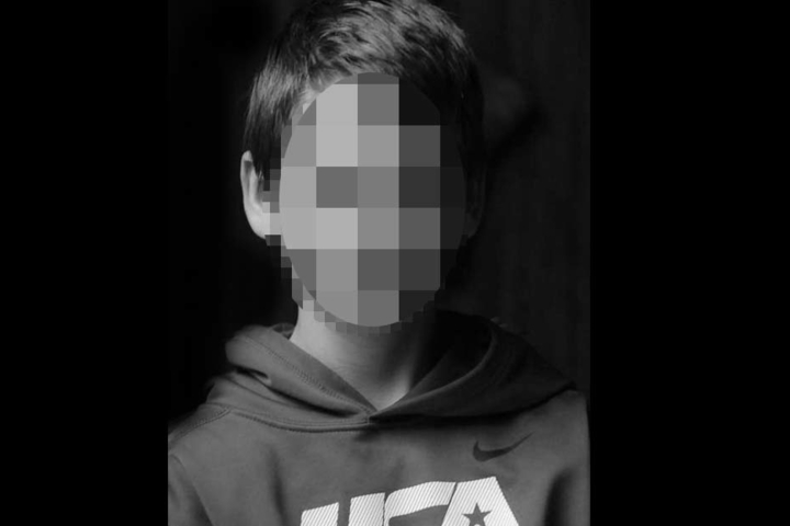 Bei dem Jungen handelt es sich um den Schüler Joshua J.D.