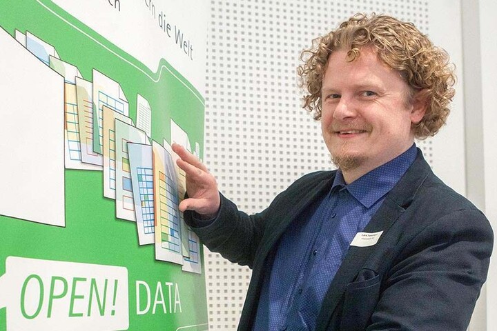Vosi-/Piraten-Stadtrat Lars Fassmann (40) will den Abriss des Hauses unbedingt verhindern.