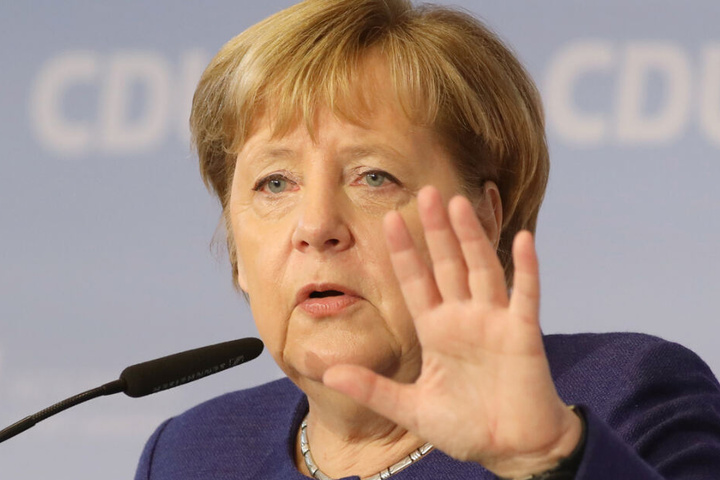 Angela Merkel (CDU) spricht auf dem 35. Landesparteitag der CDU Mecklenburg-Vorpommern im IFA-Hotel.