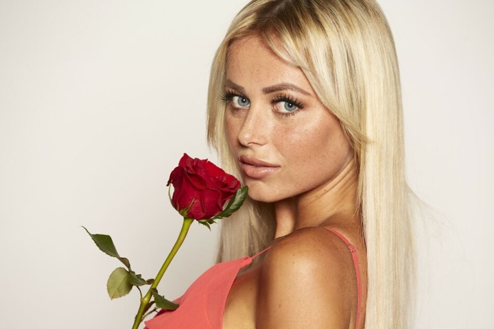 Am Mittwoch hatte Jade noch eine Rose vom Bachelor erhalten.
