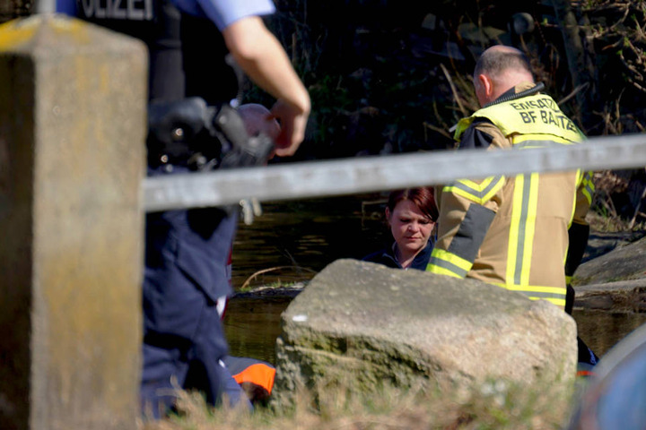 Die Berufsfeuerwehr Bautzen hatte die Leiche aus dem Wasser gefischt.