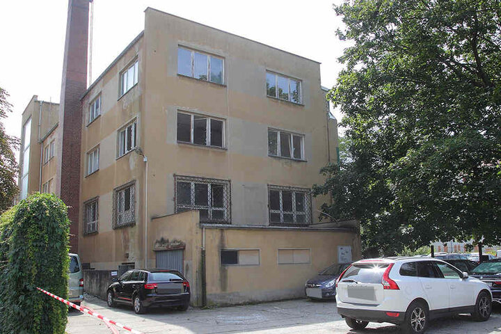 Eine Explosion in diesem leer stehenden Haus erschütterte am Dienstag die Neustadt.