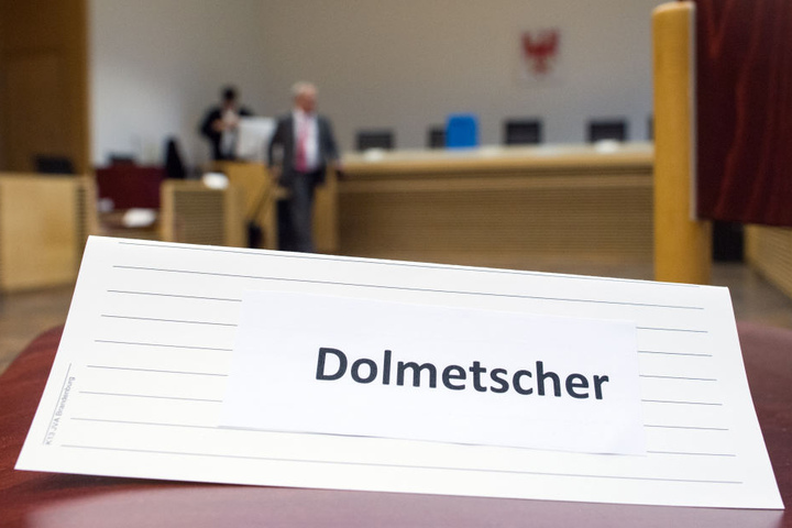 Mit steigendes Anzahl an Asylverfahren werden auch mehr Dolmetscher benötigt. (Symbolbild)