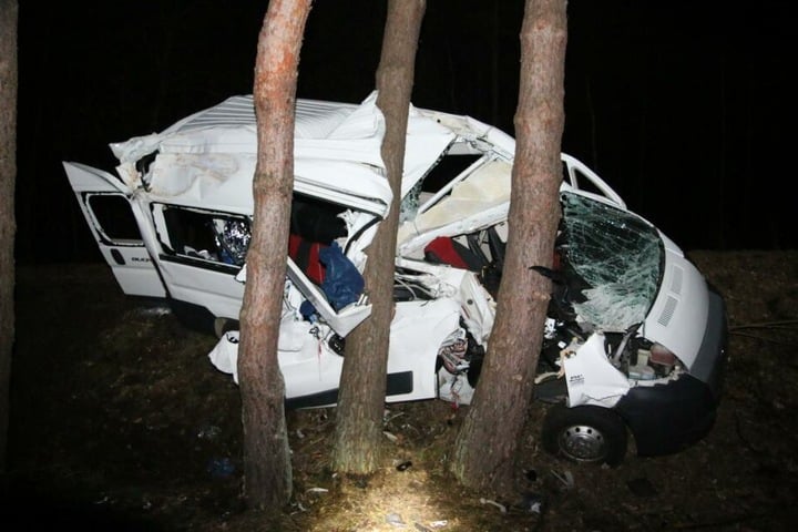 Das Auto war nach dem Unfall völlig demoliert.